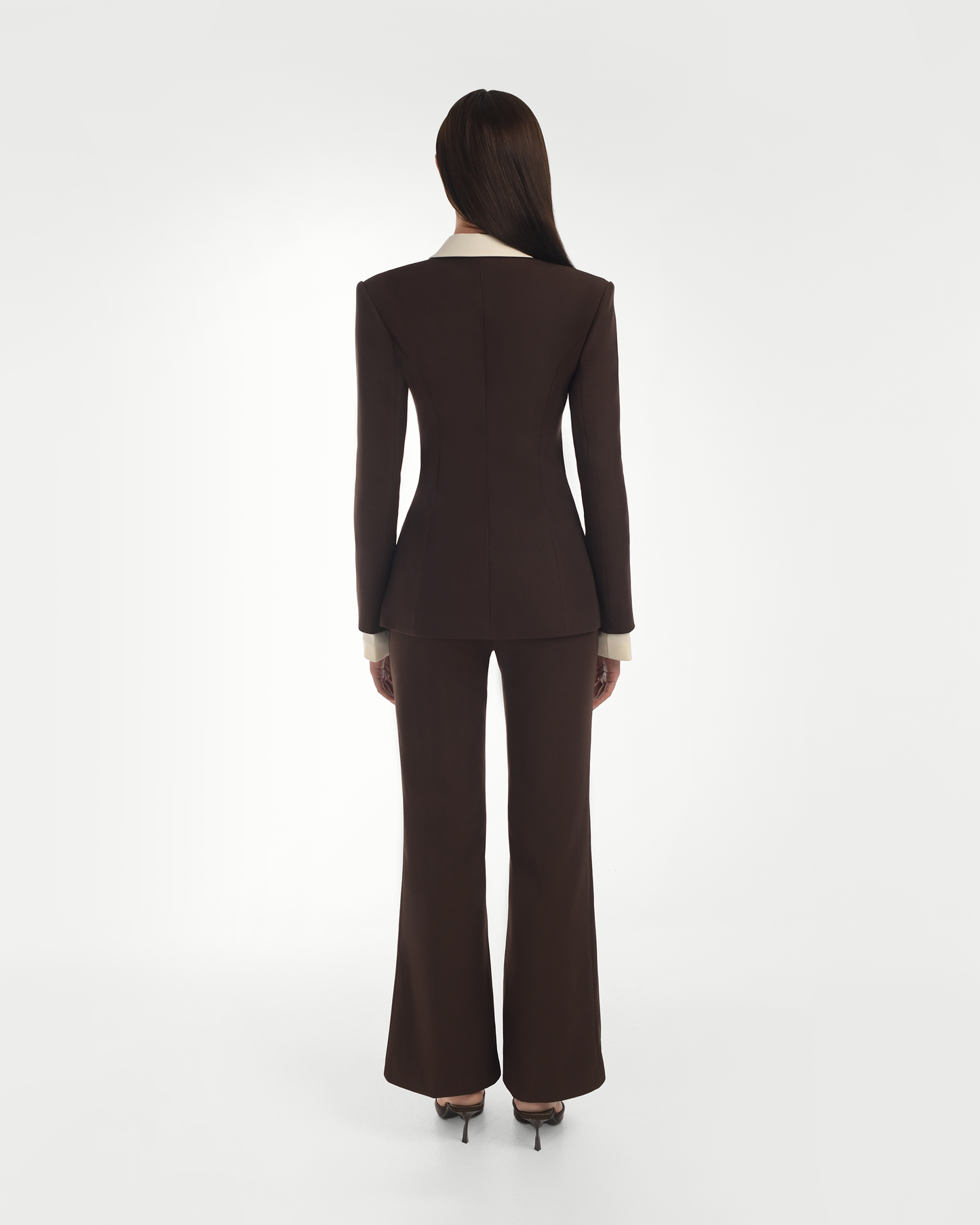 Bella’s Sculpted Contrast Tailored Blazer